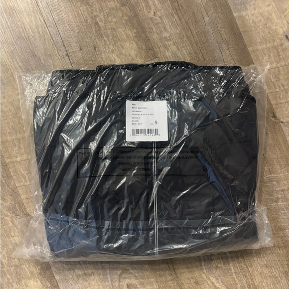 NWT NEW Free People Movement x Hatch Pippa packable puffer jacket in black - Picture 8 of 9